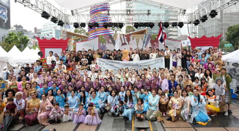 “Sawasdee Seoul Thai Festival 2026” ประสบความสำเร็จอย่างงดงาม สถานเอกอัครราชทูต ณ กรุงโซล ผนึกพันธมิตรนานาชาติ ขับเคลื่อน Soft Power ไทย ดึงผู้ร่วมงานนับแสนสู่ใจกลางกรุงโซล